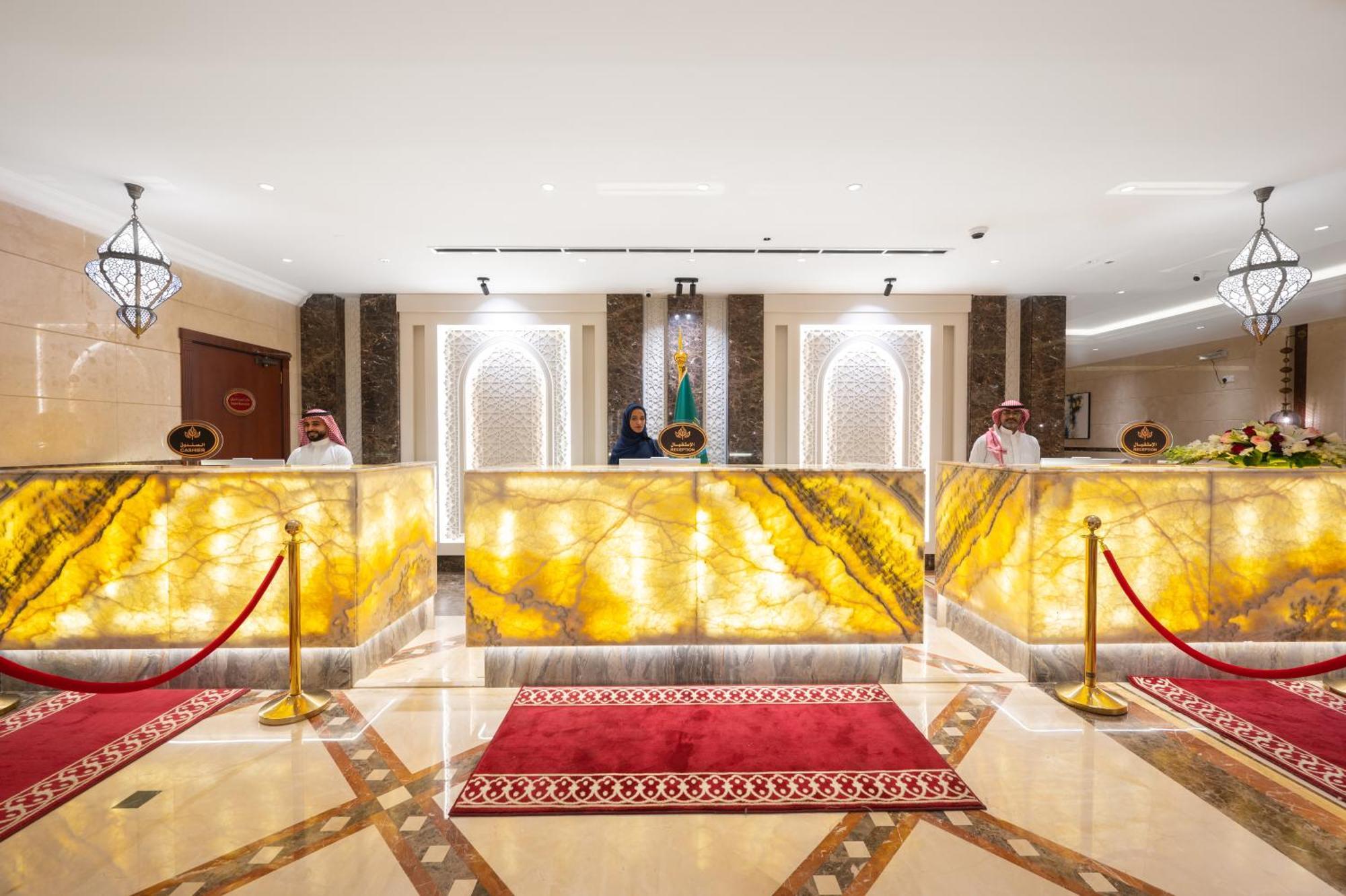 Готель Shaza Regency Plaza Al Madinah Medina Екстер'єр фото The hotel's lobby